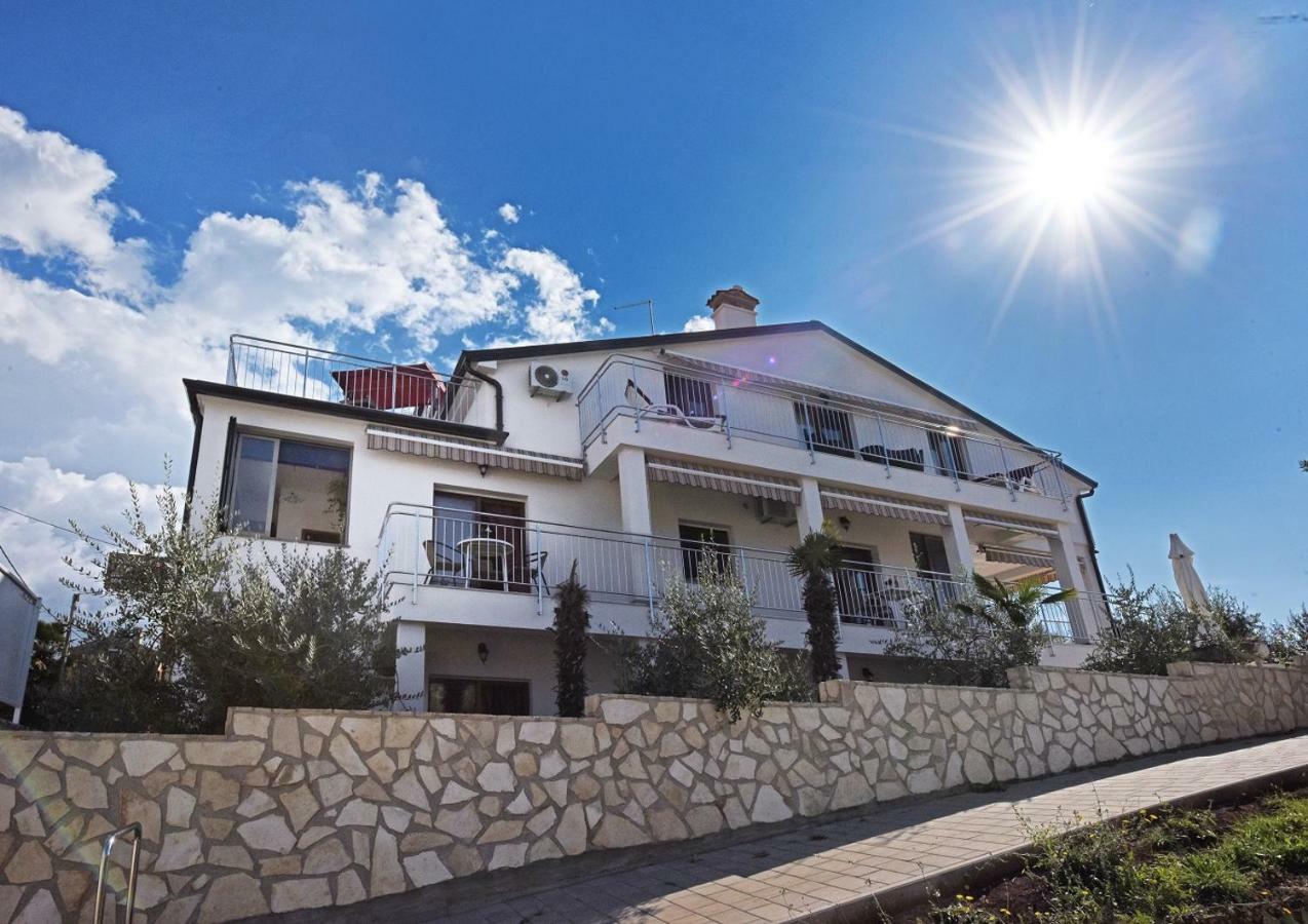 Apartments Nena Funtana Ngoại thất bức ảnh